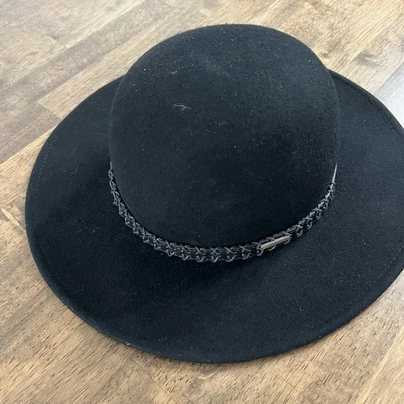 GIGI PIP | Accessories | Gigi Pip 0 Wool | Poshmark display picture 3